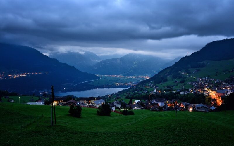 optimiser sa vente de maison au bord d’un lac suisse